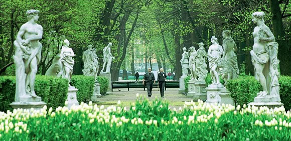 Реферат: Летний Сад (памятники Санкт-Петербурга)