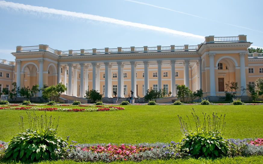 Aleksandrovskij dvorec