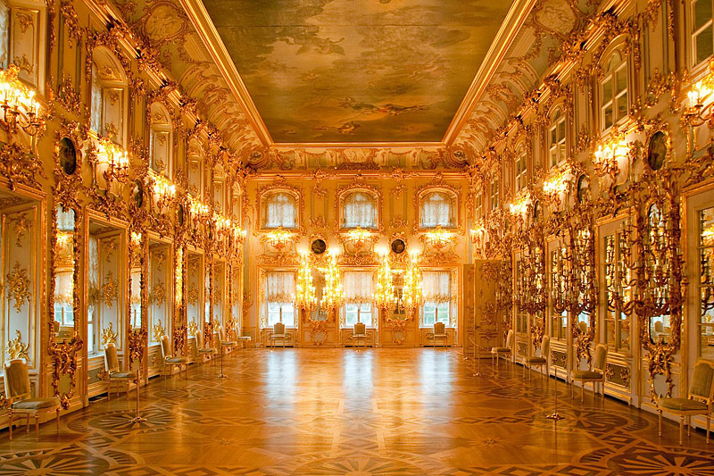 ballroom at the grand palace in peterhof