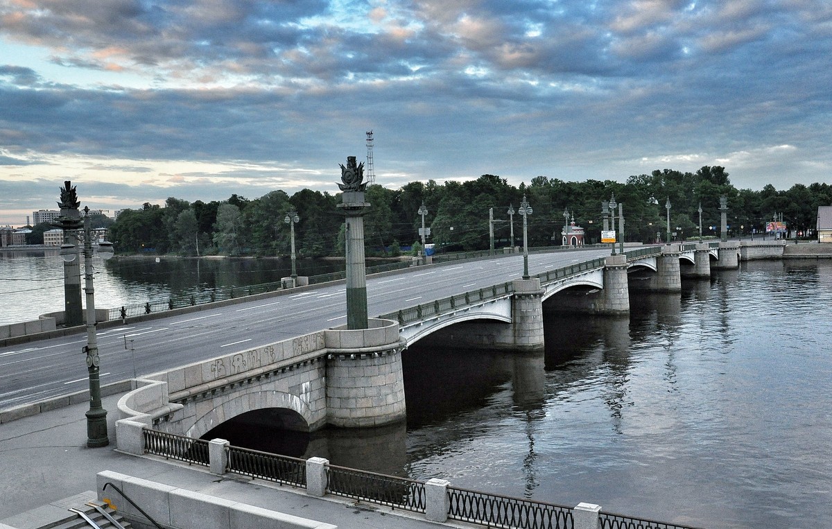 1ushakovskij most