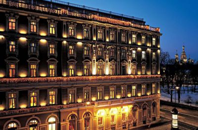 Погружение в роскошь имперских апартаментов в Гранд-отеле «Бельмонд-Европа»